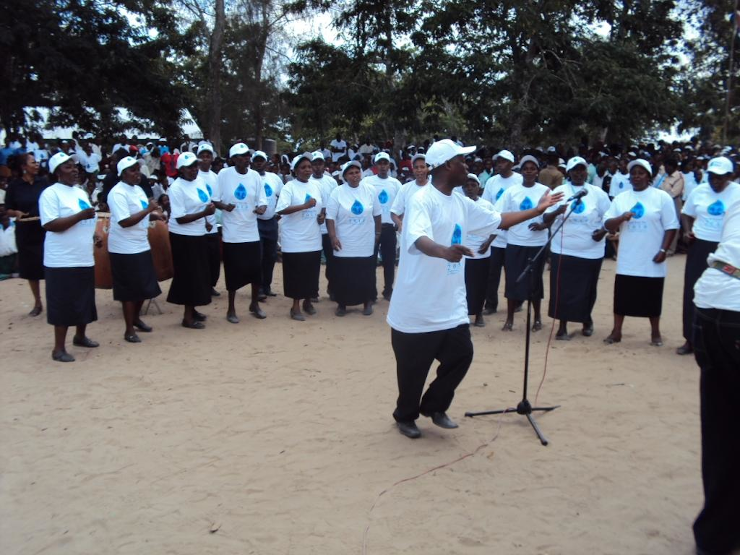 Choir singing for World Water Day