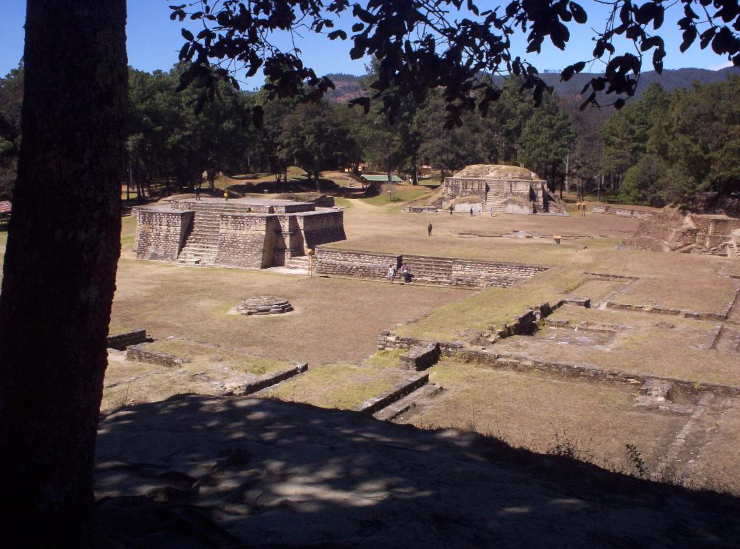 Ruins of Iximché, the capital of the Kaqchikel at the time