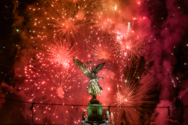 New Year fireworks behind Mexico City's Angel of Independence